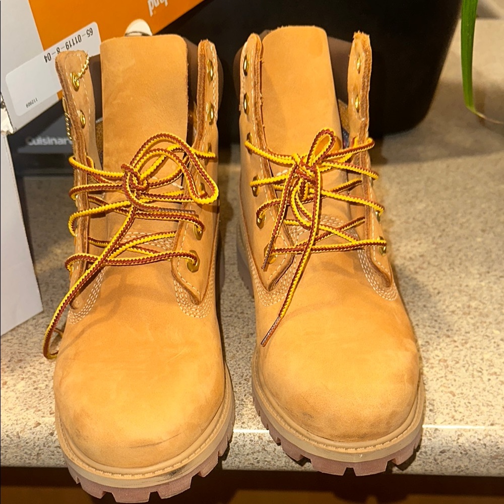 Timberland Tan Lace-Up Boots
